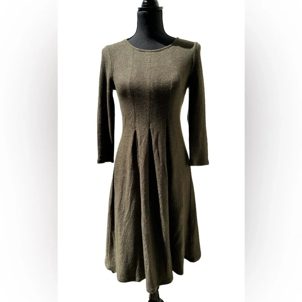 Spense Olive Green Knit Midi Dress